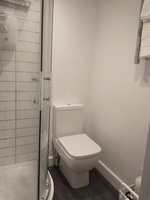 Cosy Garden Studio Room Minimum Two Night Booking Brighton Ngoại thất bức ảnh