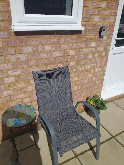Cosy Garden Studio Room Minimum Two Night Booking Brighton Ngoại thất bức ảnh